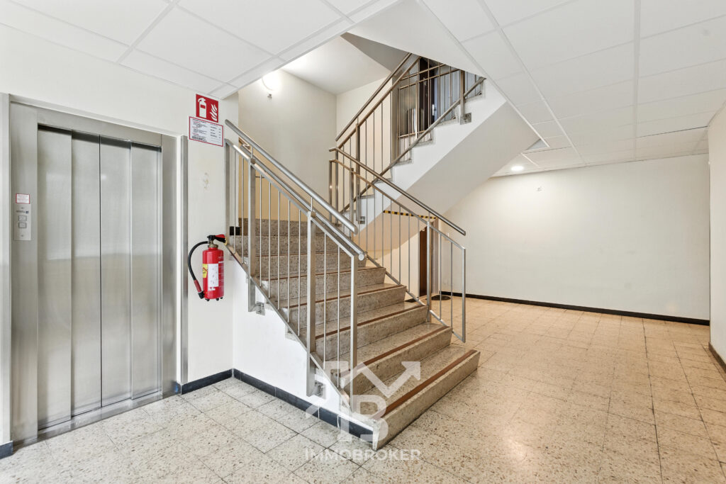 Stiegenhaus_Lift