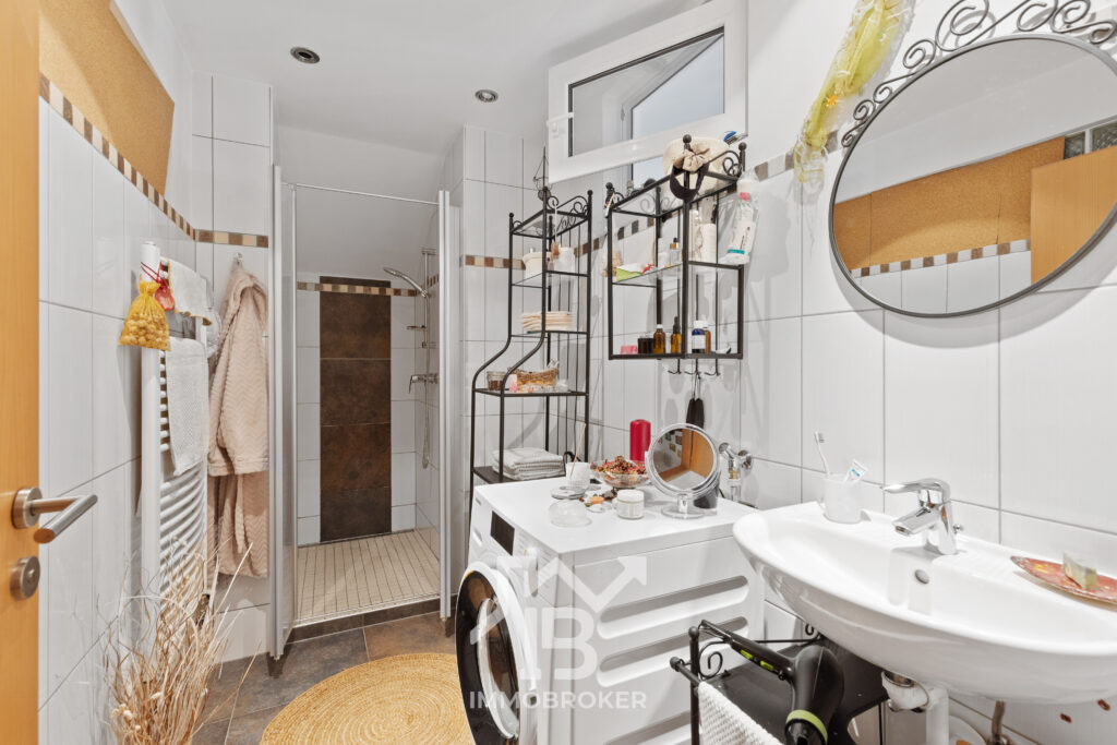 Badezimmer Wohnung 1